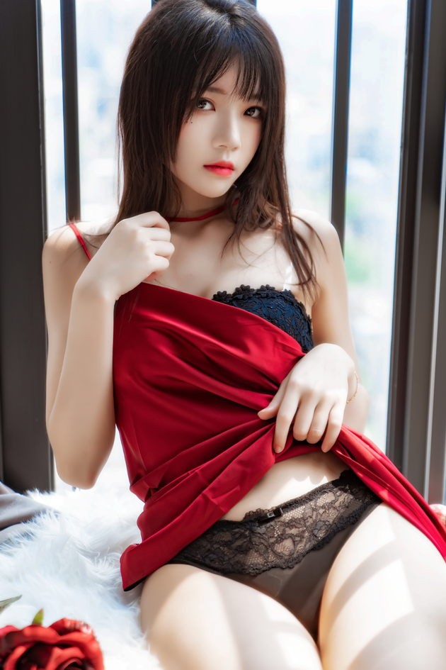 桜桃喵 NO.077 千丝万缕的红01 [35P-578MB]