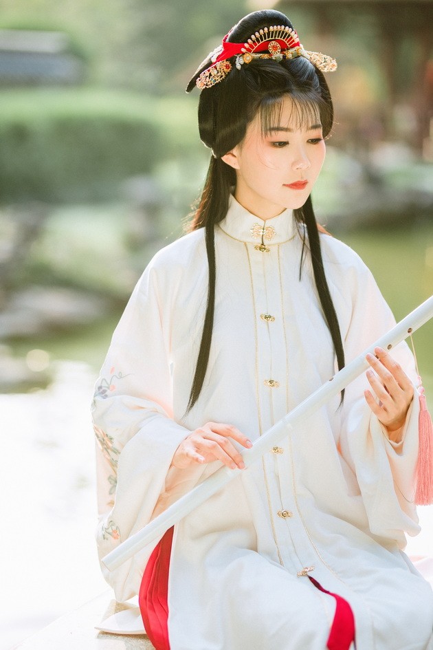 [YITUYU艺图语]2021.09.04 绿意 兔小白[25+1P／346MB]